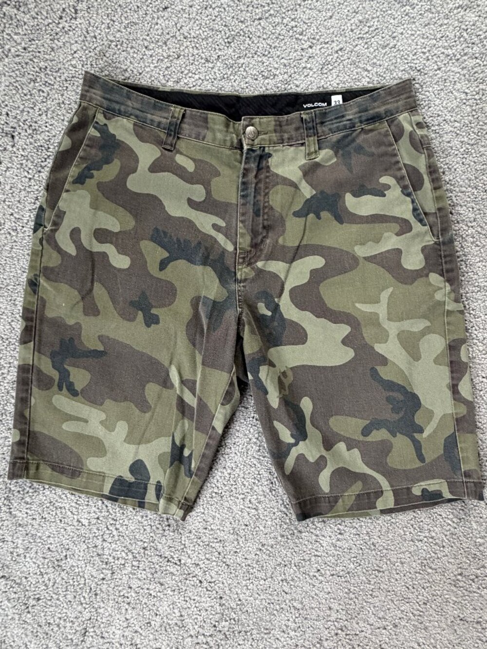 Volcom Camo Chino Shorts - Skate-Inspired Frickin Modern Design Line - Men's 33